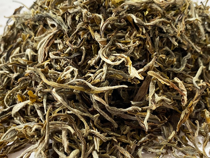 BN-21004-WHITE TEA SNOW BUDS-RESEAU.JPG