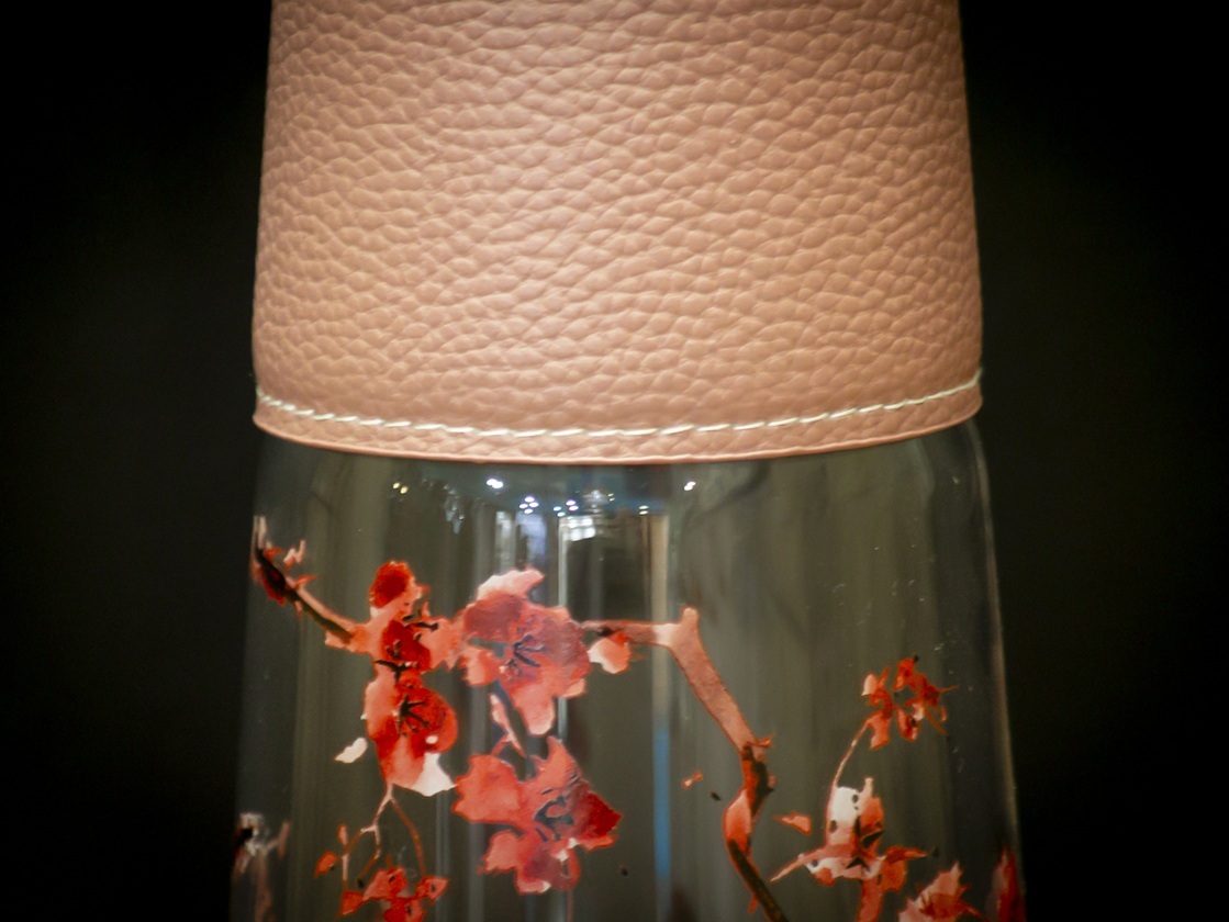 Carafe Cherry Blossom paysage détail